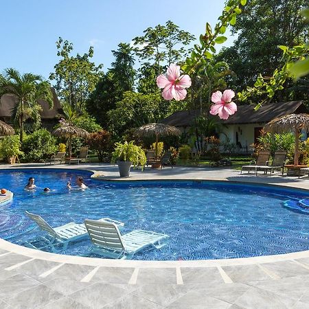 Hotel Suizo Loco Lodge&Resort Cahuita Exterior foto