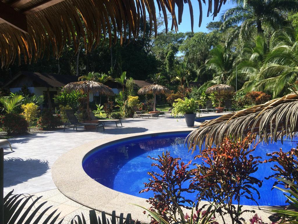 Hotel Suizo Loco Lodge&Resort Cahuita Exterior foto