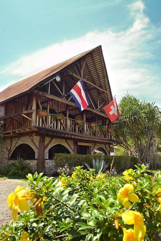 Hotel Suizo Loco Lodge&Resort Cahuita Exterior foto