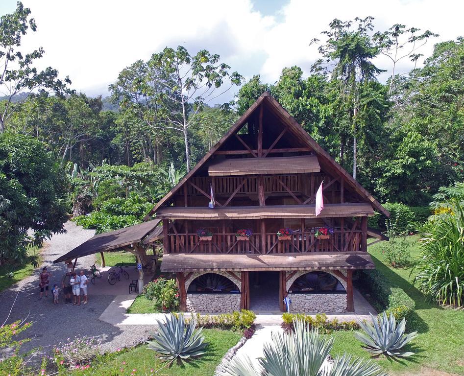 Hotel Suizo Loco Lodge&Resort Cahuita Exterior foto